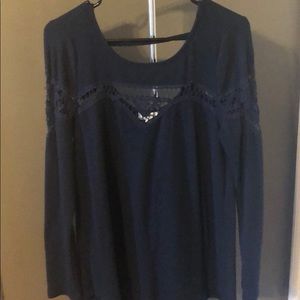 Umgee long sleeve shirt. Size MEDIUM